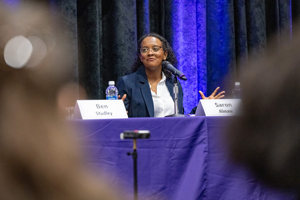 Panelist and UW Bothell alumnus Saron Almaw speaking on an alumni panel. 
