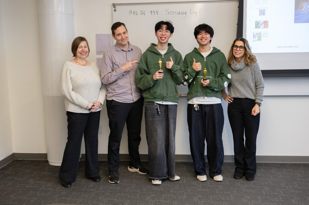 BHLTH 435 students with forefront staff