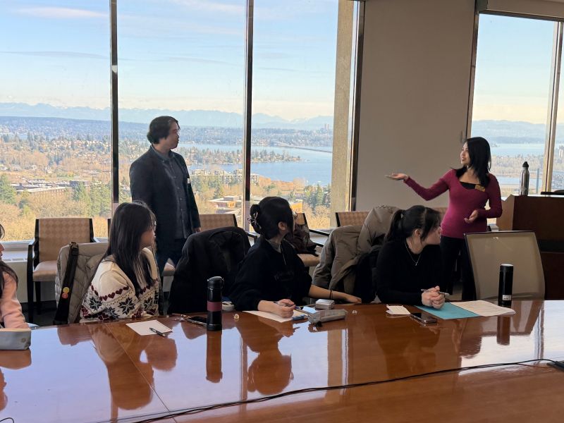 faculty presentation to students