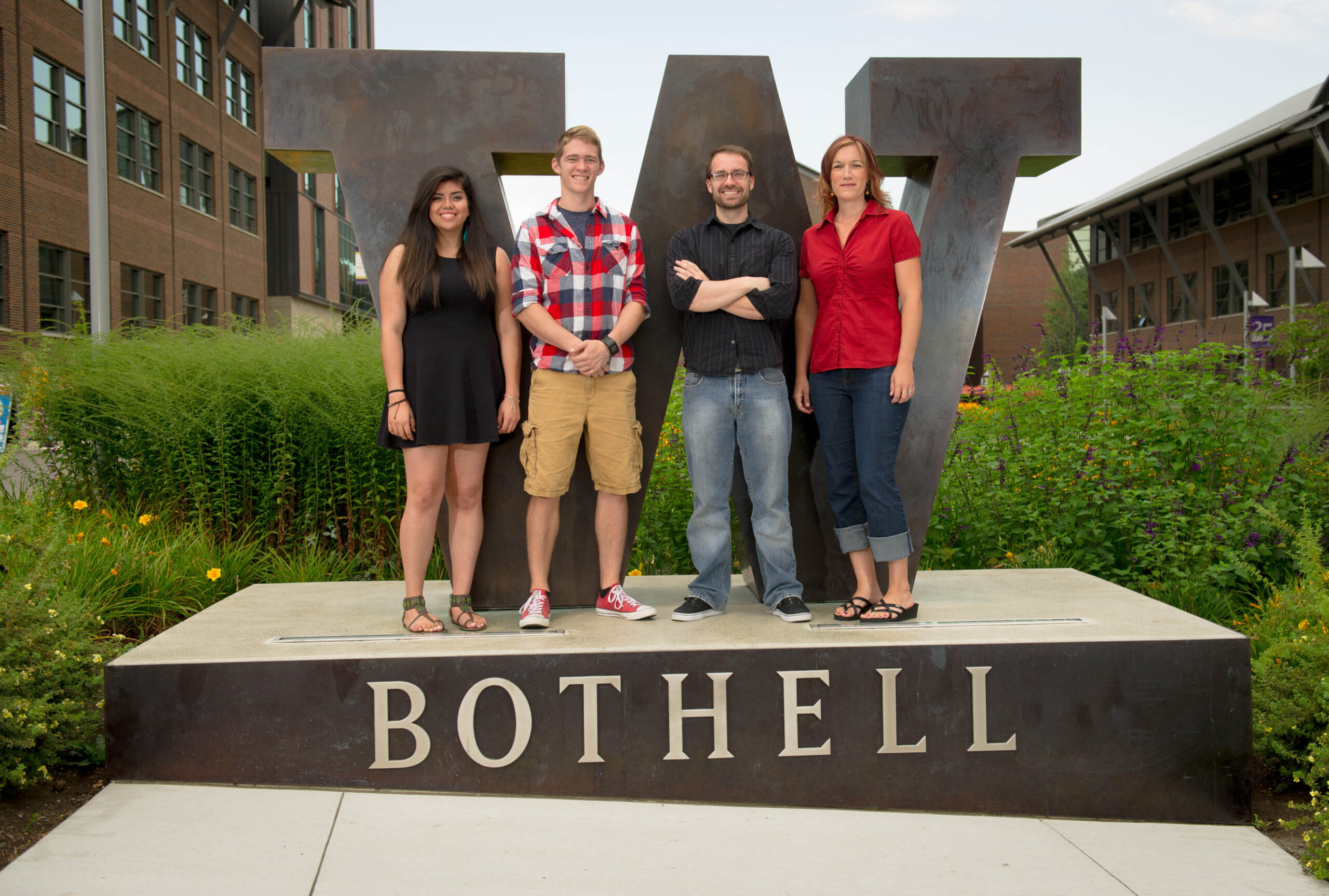 Knot Theory group of students with their mentor at the W Bothell statue