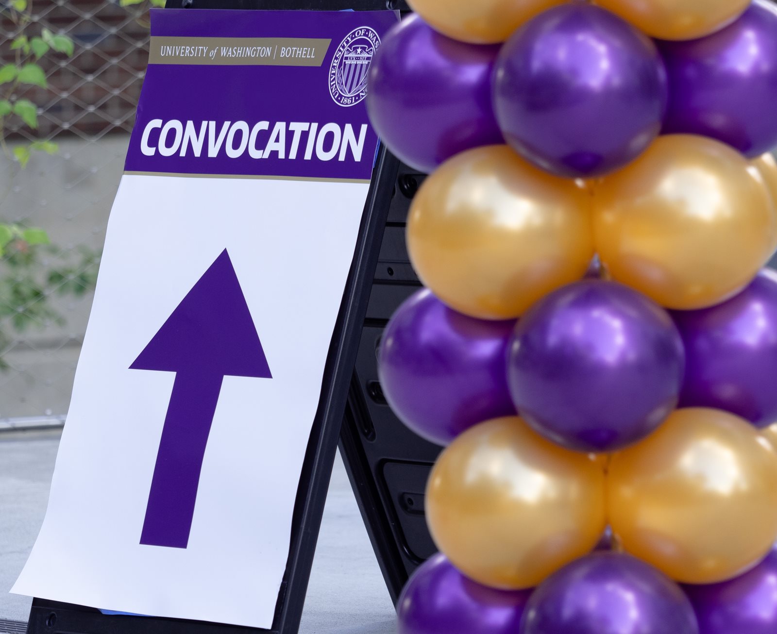 Convocation sign