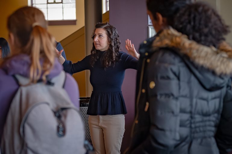 Deborah Hathaway directing students.