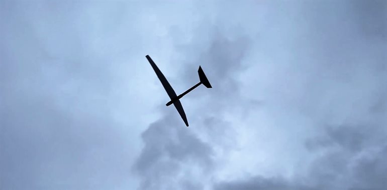 Glider in flight.