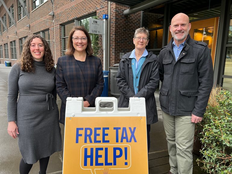 (l-r) UWKC Associate Director Tamarack Randall, Congresswoman Suzan DelBene, UW Bothell Chancellor Kristin Esterberg, Cascadia College President Eric Murray