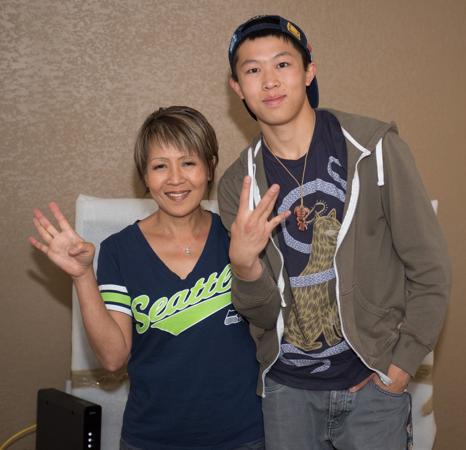 Qmyzn Lu and son Derrick Chim