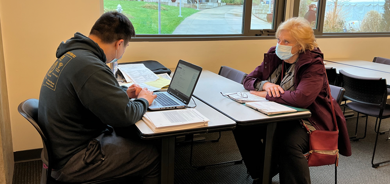 Community member receiving tax help